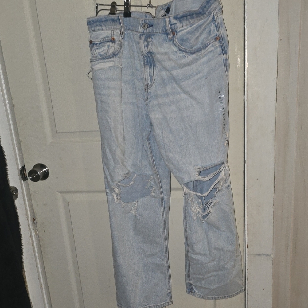 American Eagle Outfitters Light Blue Boyfriend Jeans